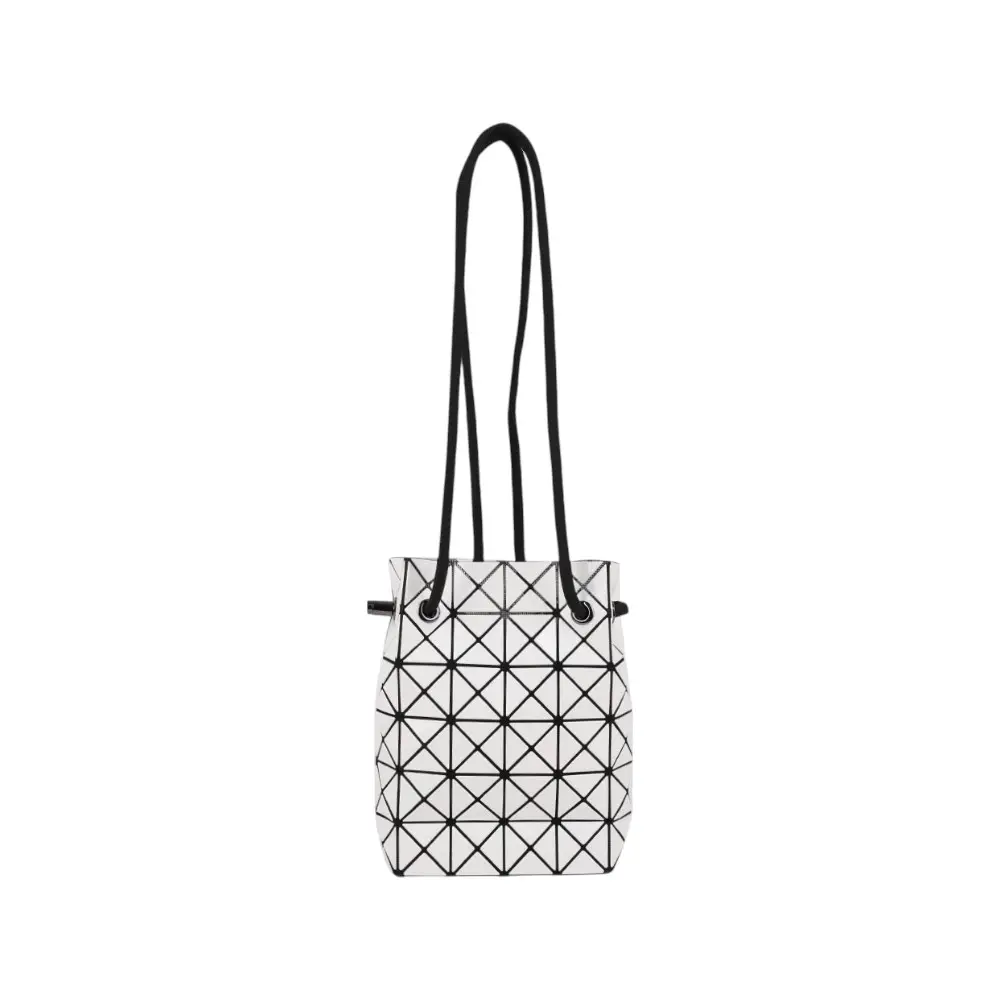 BAO BAO ISSEY MIYAKE WRING ホワイト Bao Bao Issey Miyake Wring Shoulder Bag White – voilà.id