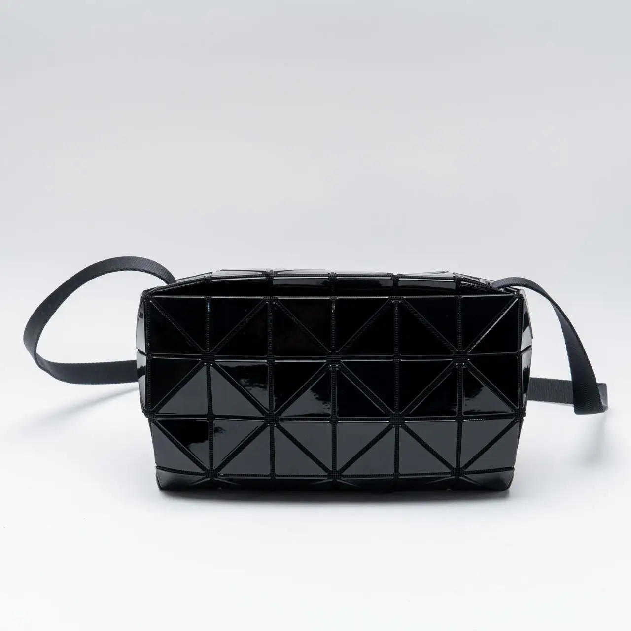 Issey Miyake Carton Shoulder Bag Black – voilà.id