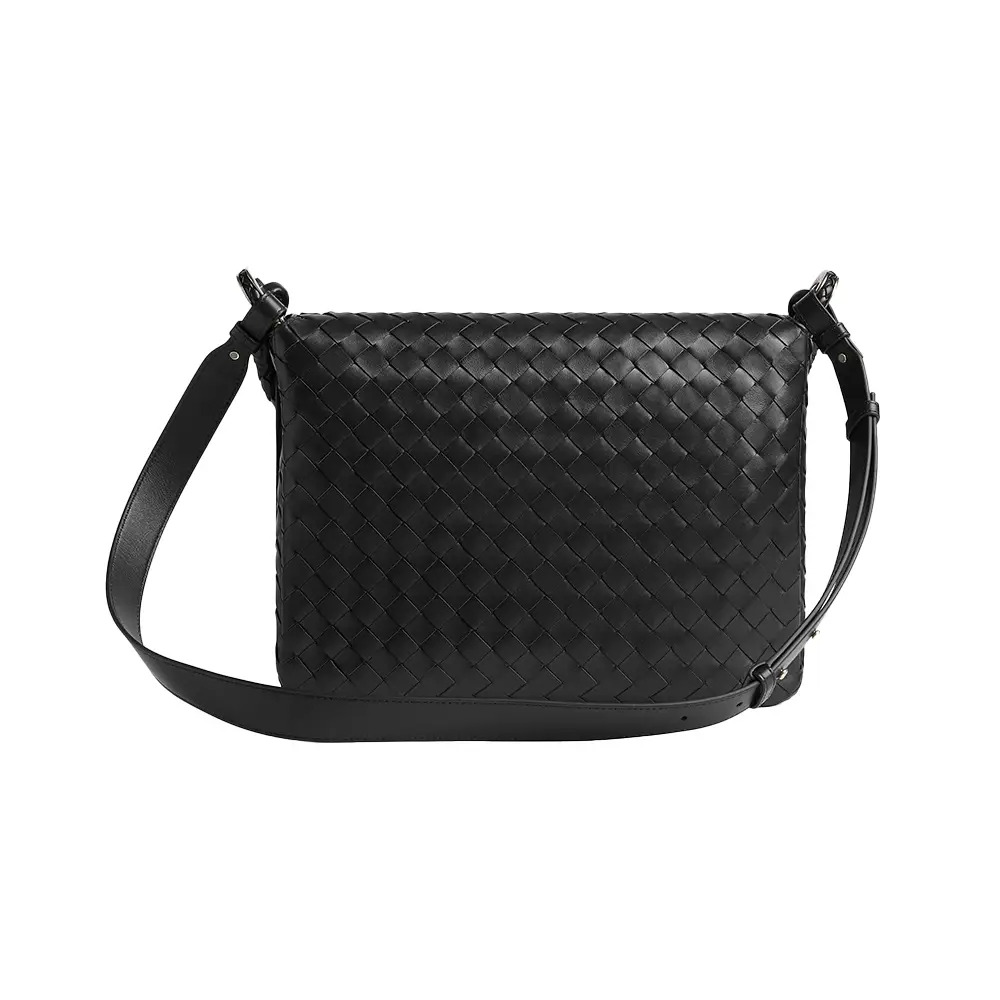 Bottega Veneta Medium Swing Messenger Bag Black – voilà.id