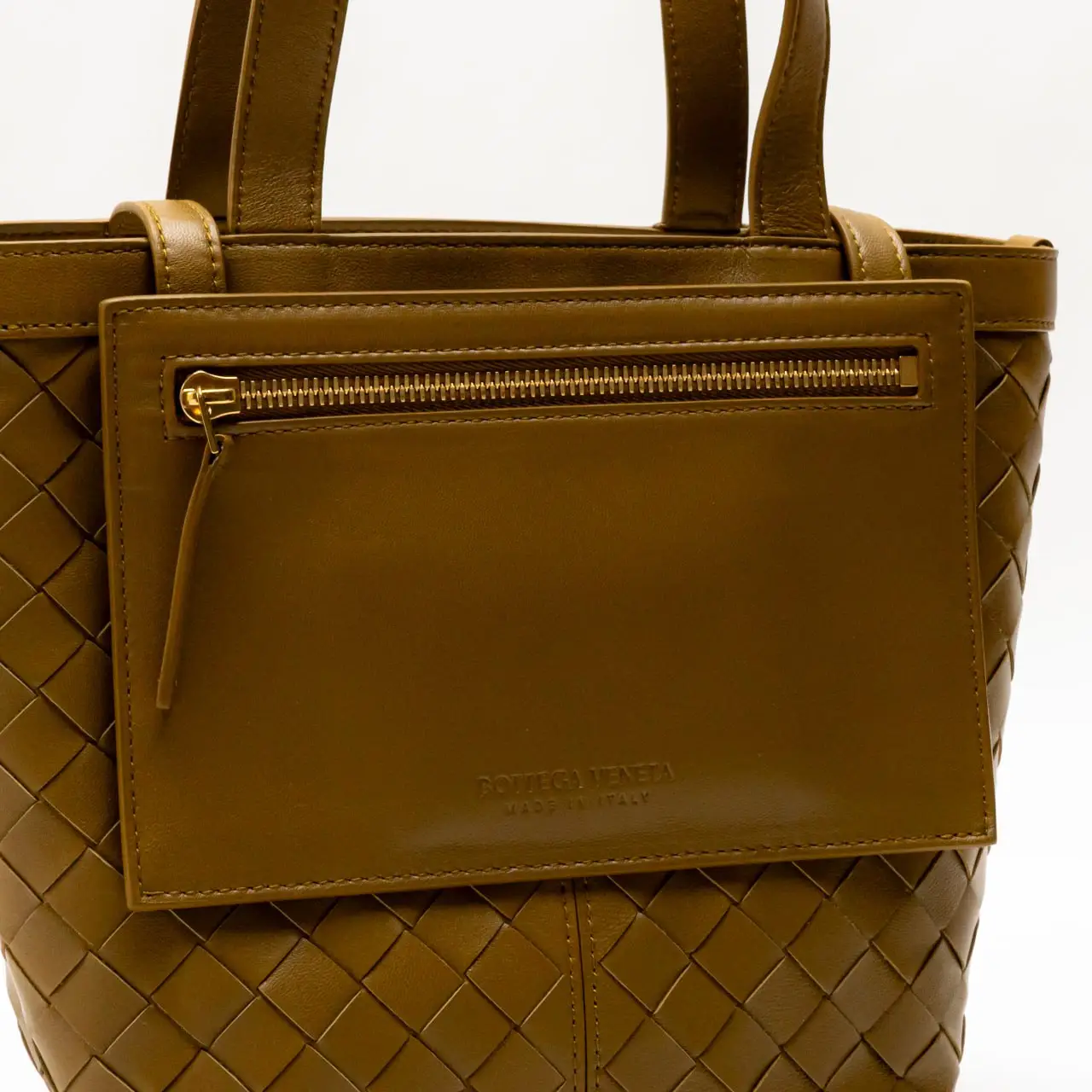 Bottega Veneta Small Flip Flap Handbag Acorn – voilà.id