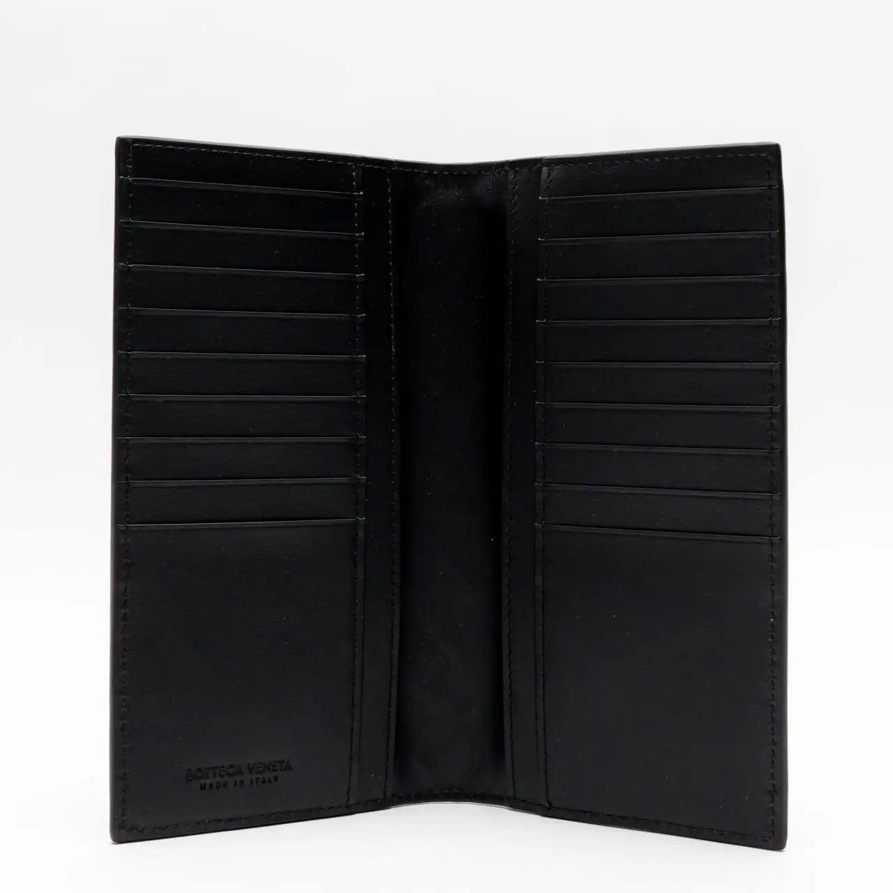 [Bottega Veneta] Intreciato Slim Fit Long ☆送料込☆ Bottega Veneta Intrecciato Leather Slim Long Wallet Black