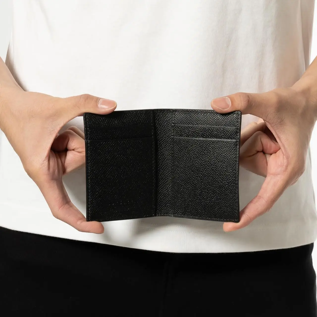 Burberry wrist wallet hotsell