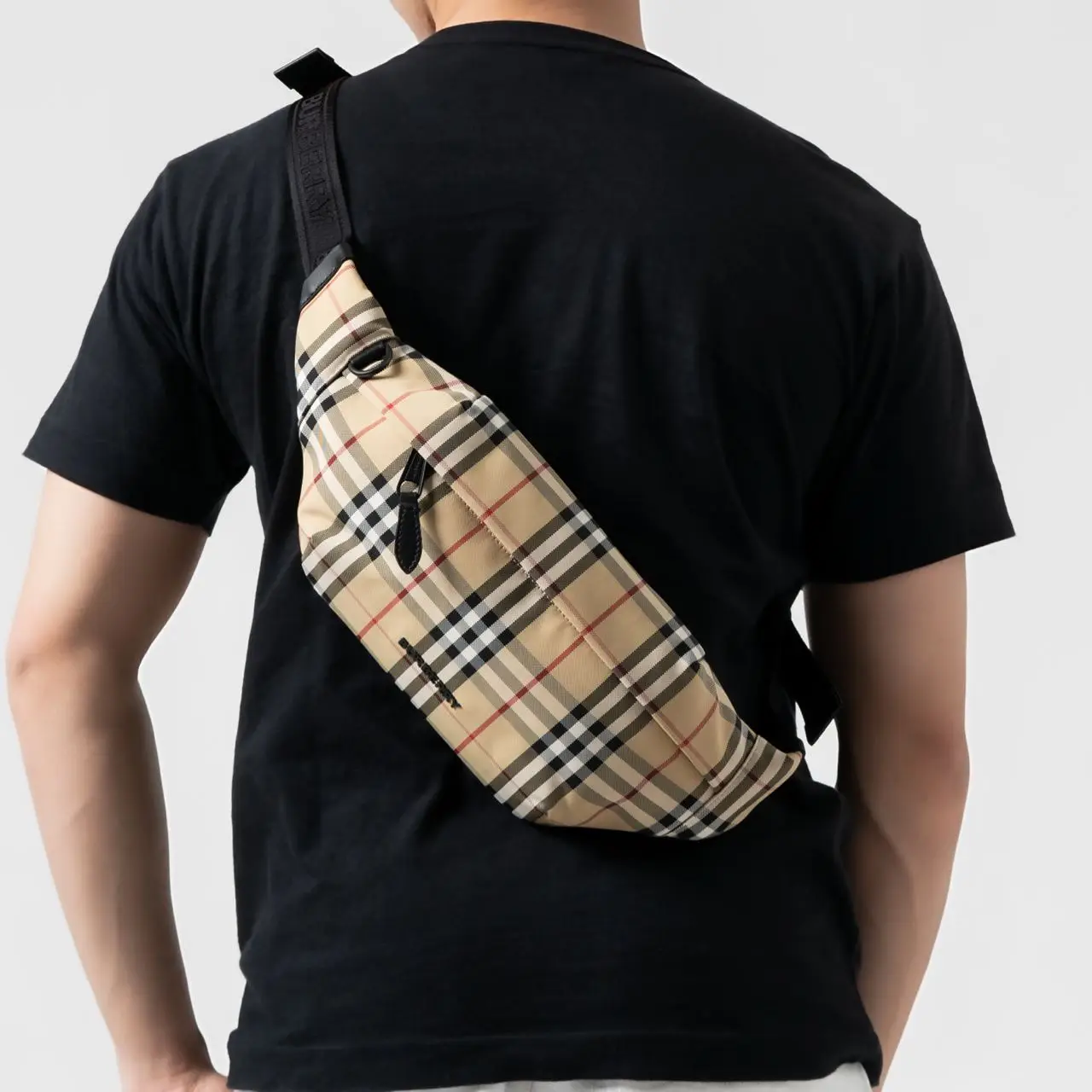 Burberry Allover Check Sonny Bumbag Archive Beige – voilà.id