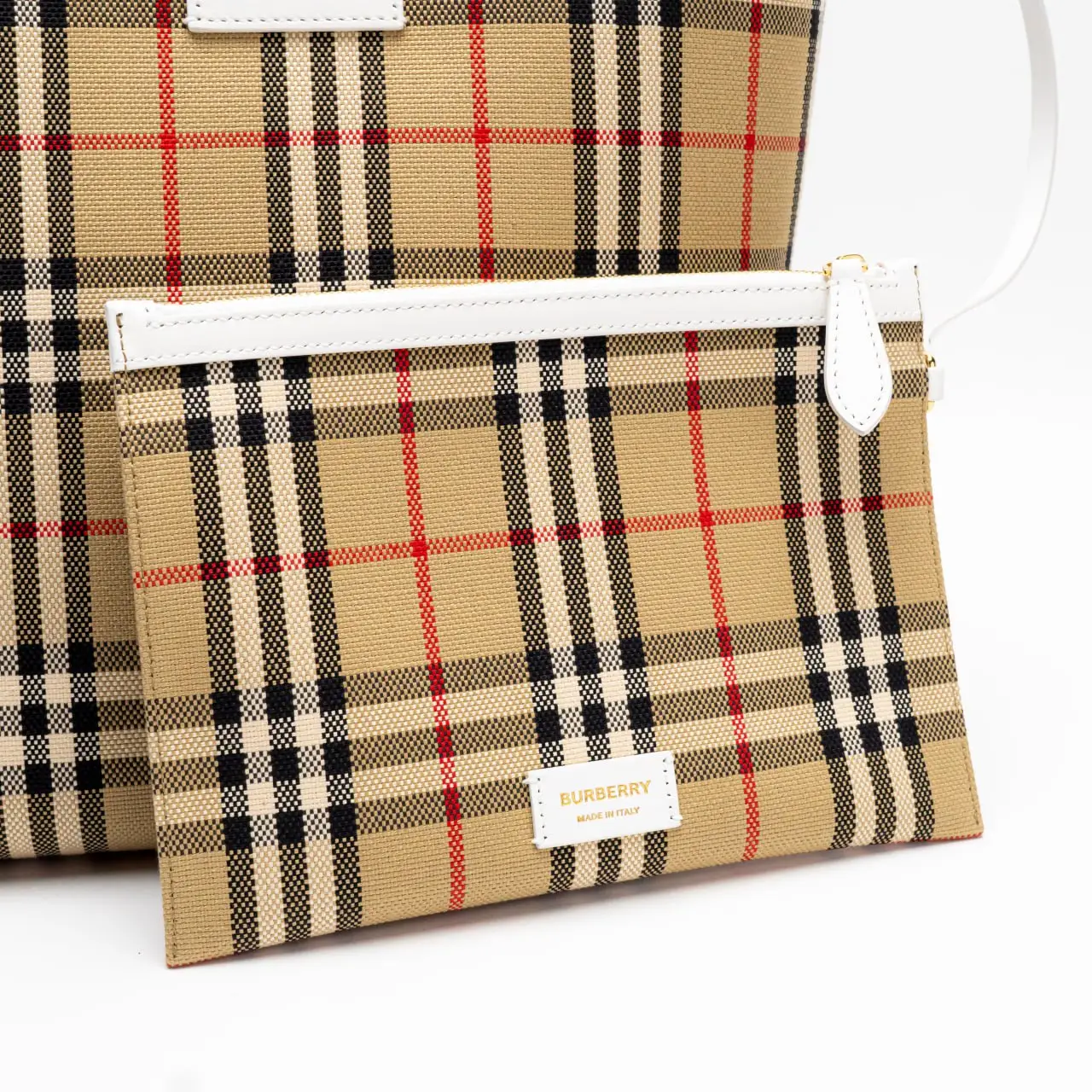 トップス Burberry London medium Burberry – DRIPNORD