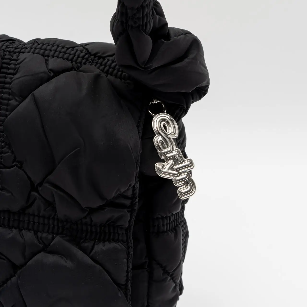 Carlyn Luke Shoulder Bag Black – voilà.id Carlyn Luke Shoulder Bag Black – voilà.id