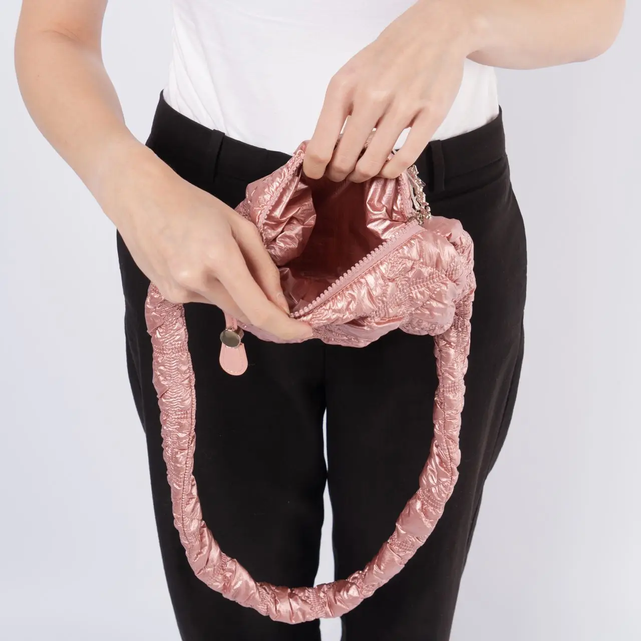 CARLYN フォイング Rose pink_H73101010 Carlyn Poing Shoulder Bag Rose Pink – voilà.id