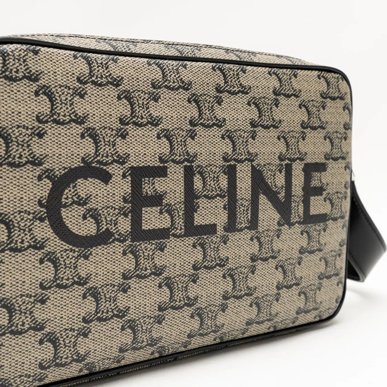 Celine Medium Triomphe Canvas Messenger Bag Beige – voilà.id