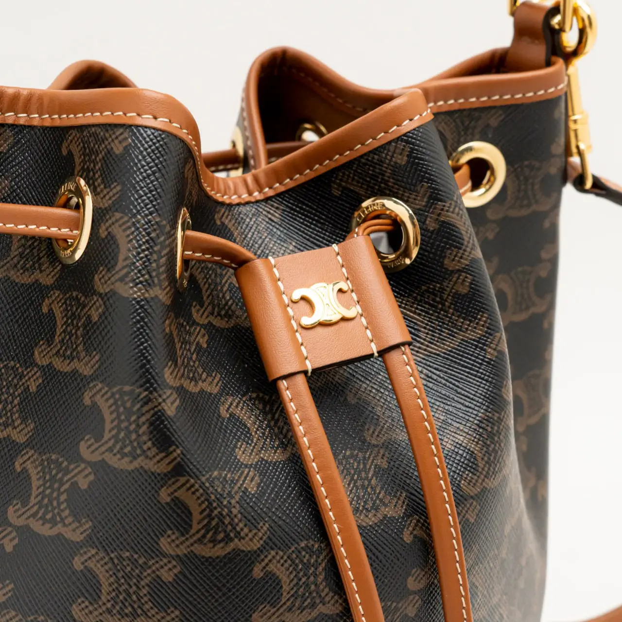 ショルダーバッグ・ポシェット CELINE Clara bag in Triomphe canvas and calfskin Women's Clara bag in Triomphe canvas and calfskin | CELINE | 24S