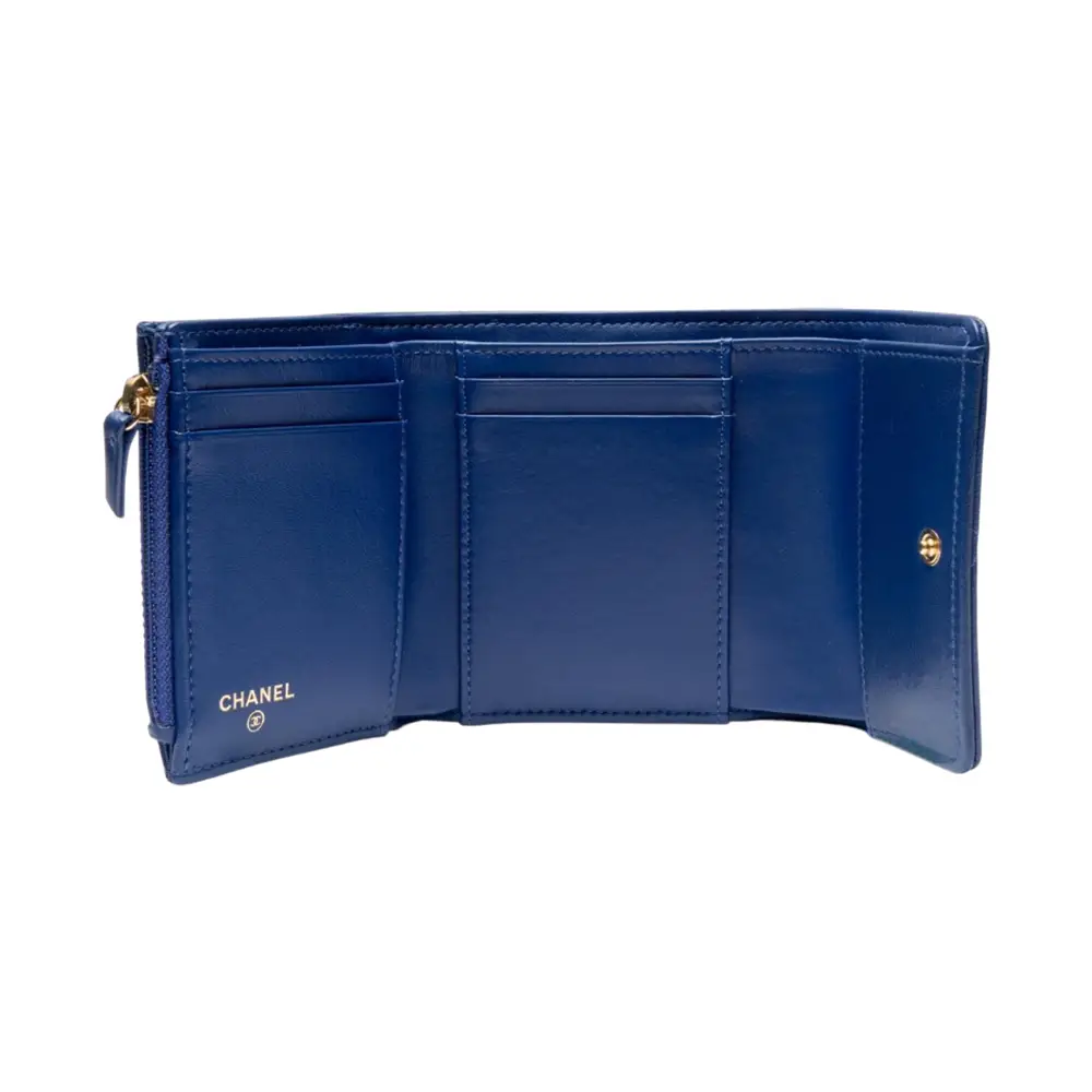 Chanel C 19 Small Goatskin Quilted Flap Wallet Blue – voilà.id