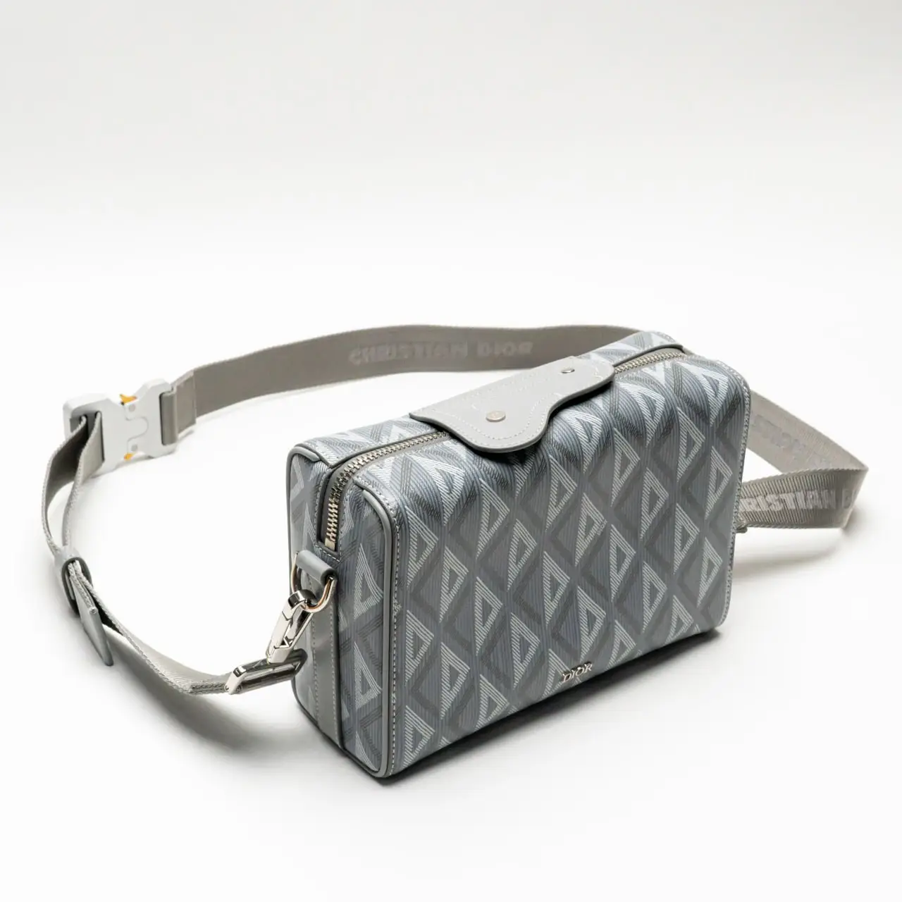 【★国内発送★】DIOR CD Diamond LINGOT 26 バッグ ディオール 新作 DIOR LINGOT メッセンジャーバッグ CD Diamond