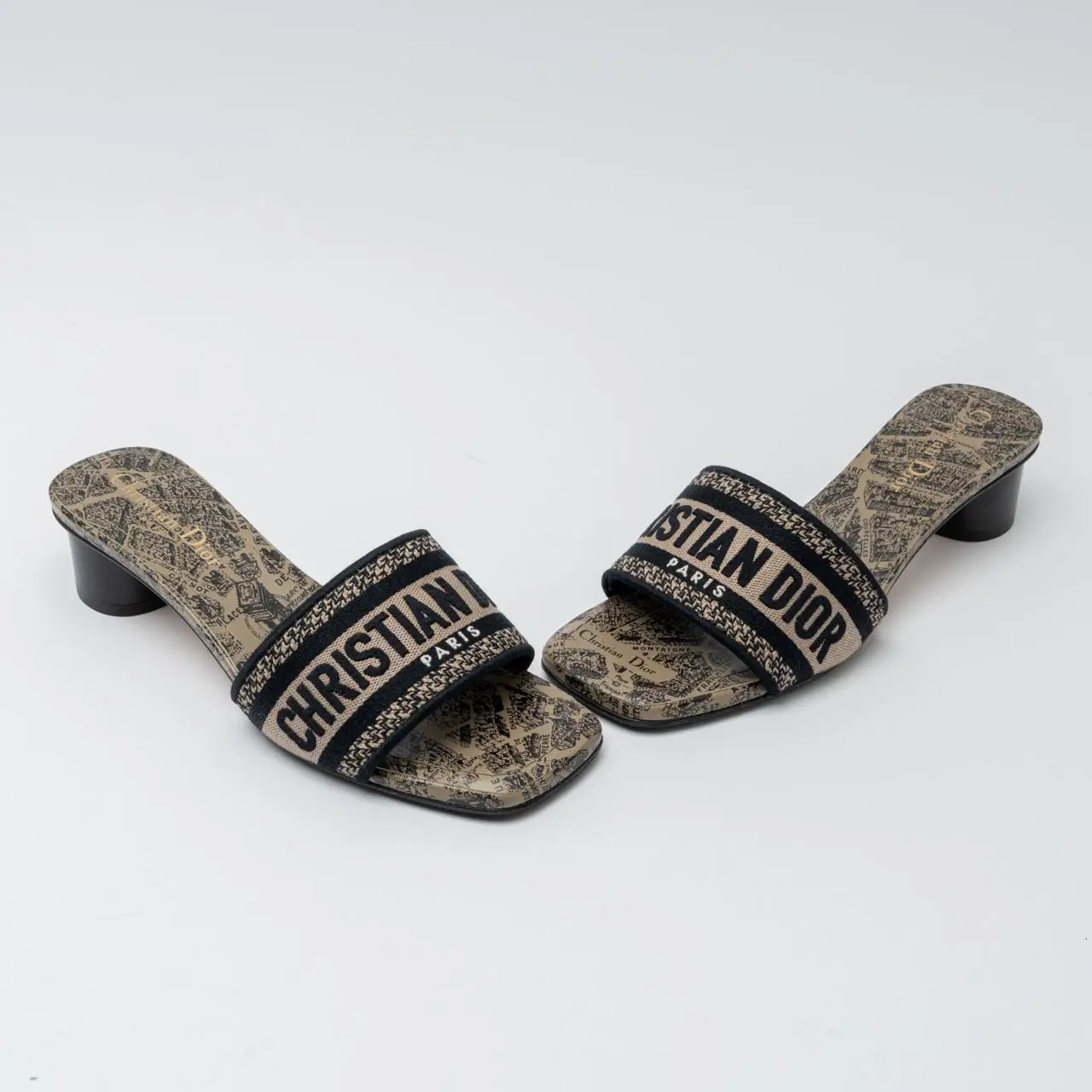 Christian Dior Dway 35 Cotton Embroidered Heeled Slide with Plan