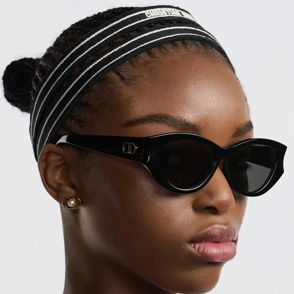 Christian Dior D'Glow B1l Butterfly Sunglasses Black – voilà.id