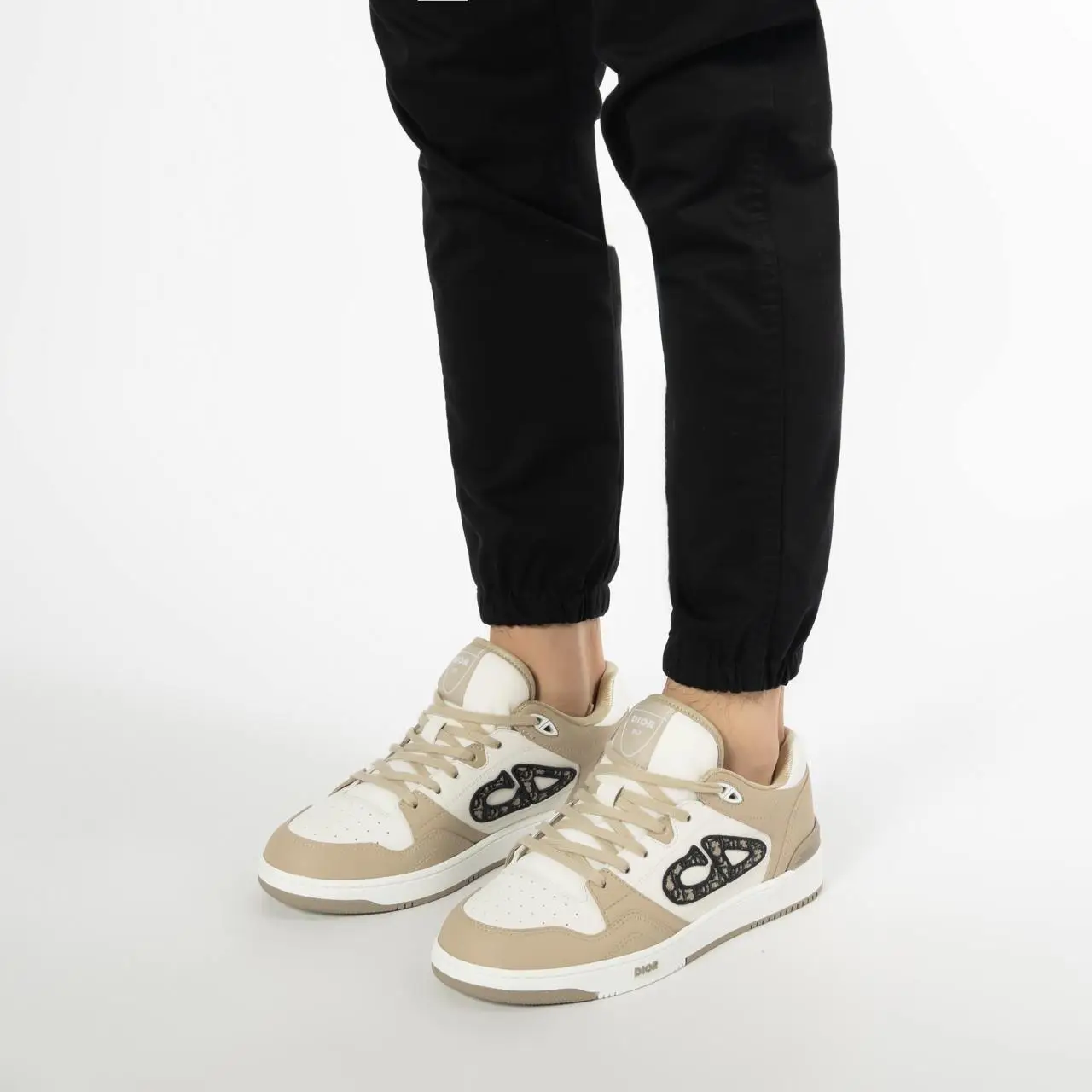 スニーカー B57 Smooth Scarf Skin&Dior Oblique Jacquard Mid-Top Sneakers B57 Smooth Scarf Skin&Dior Oblique Jacquard Mid-Top Sneakers