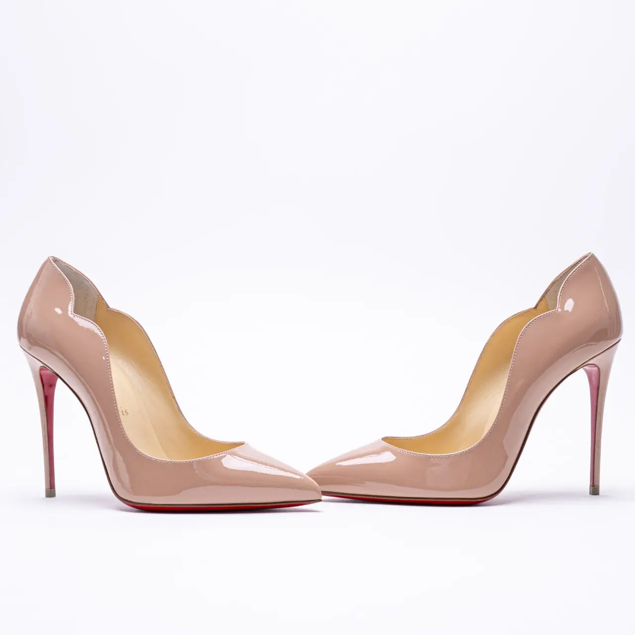 Christian Louboutin Hot Chick 100 Patent Leather Pumps Nude – voilà.id