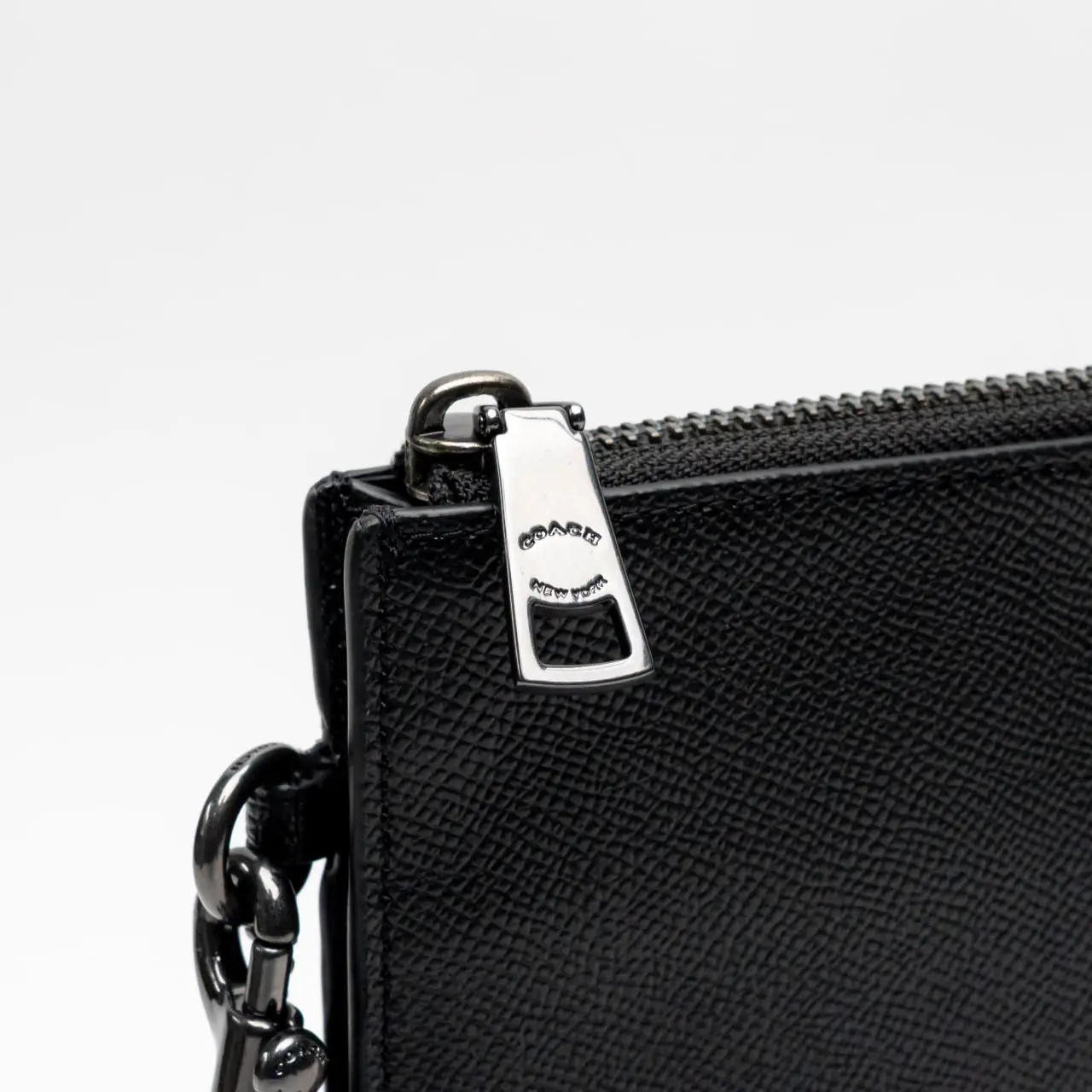 Coach Structured Pouch Crossgrain Black – voilà.id