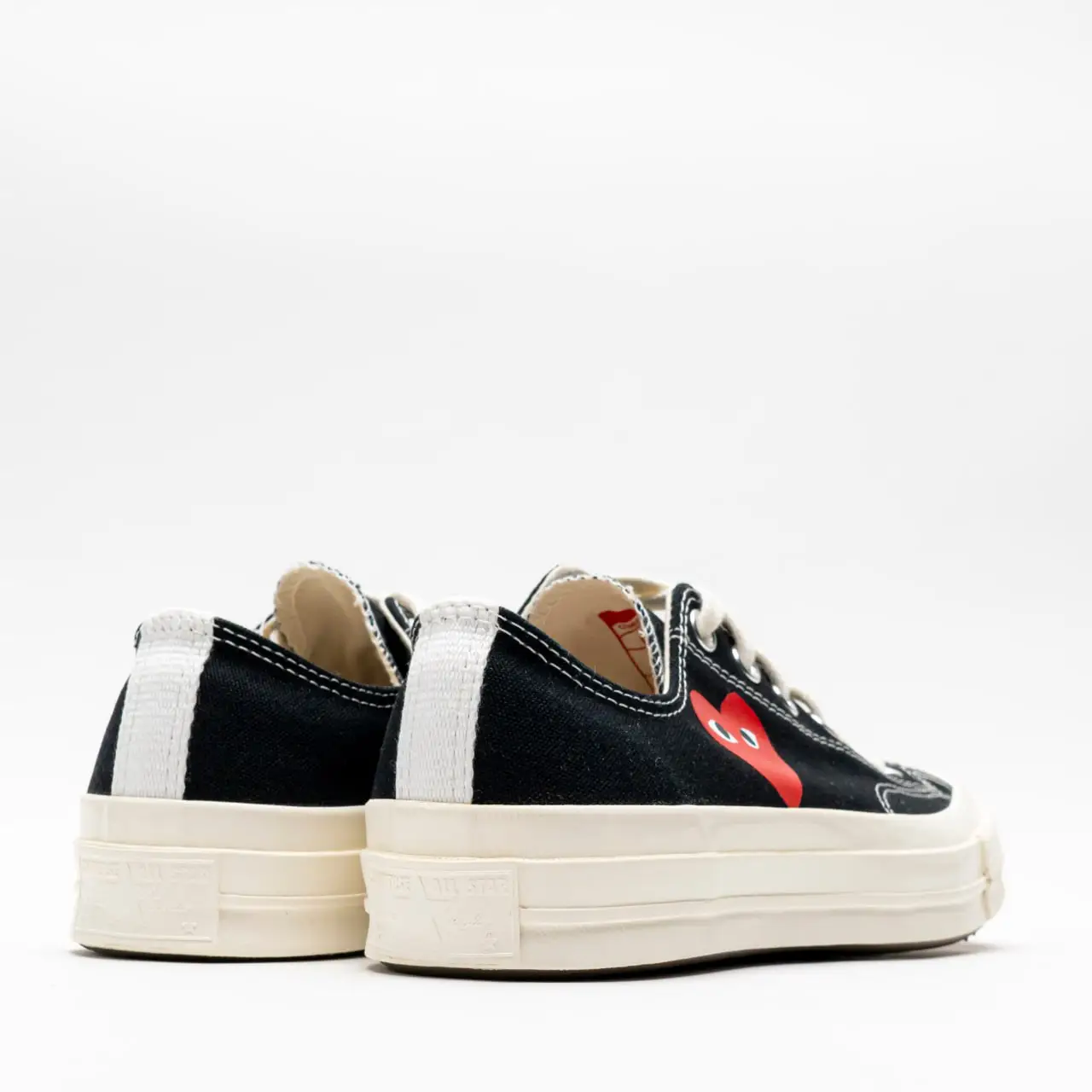 Comme Des Garçons Heart White Sole Low Top Sneakers Black