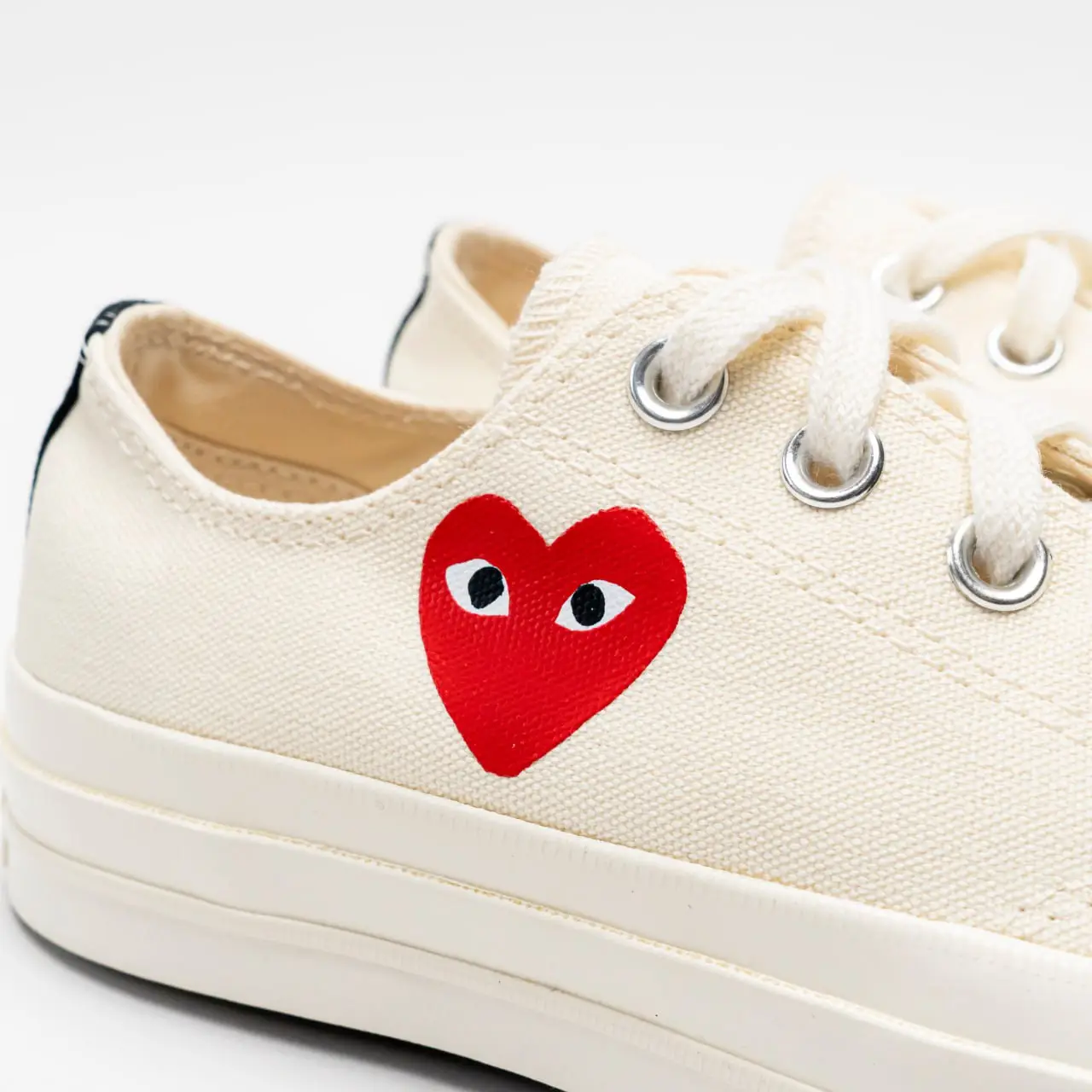 Comme Des Garçons Heart White Sole Low Top Sneakers White Comme Des Garçons Heart White Sole Low Top Sneakers White