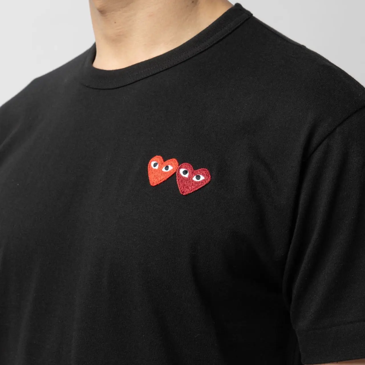 Comme Des Garçons Two Heart Small Embroidered Emblem T-Shirt Black