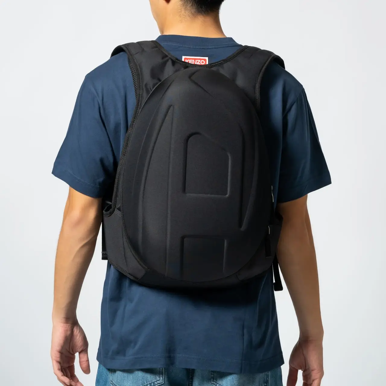 Diesel 1DR-Pod Hard Shell Bacpack Black – voilà.id