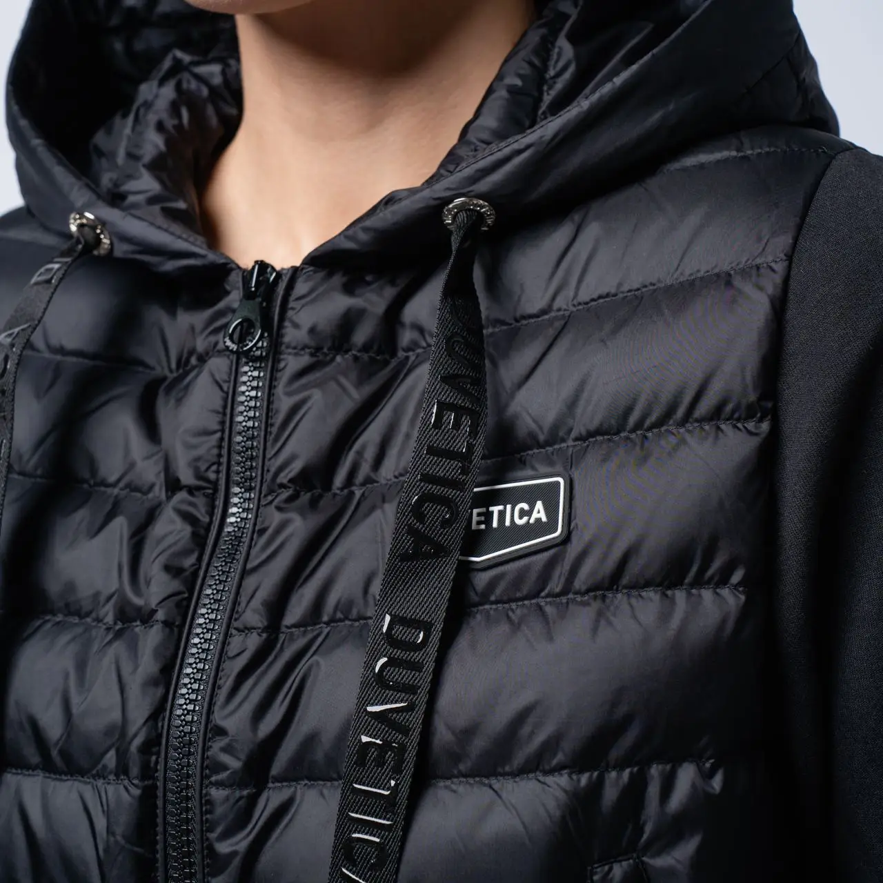 Duvetica Bolsena Hooded Down Jacket Black – voilà.id