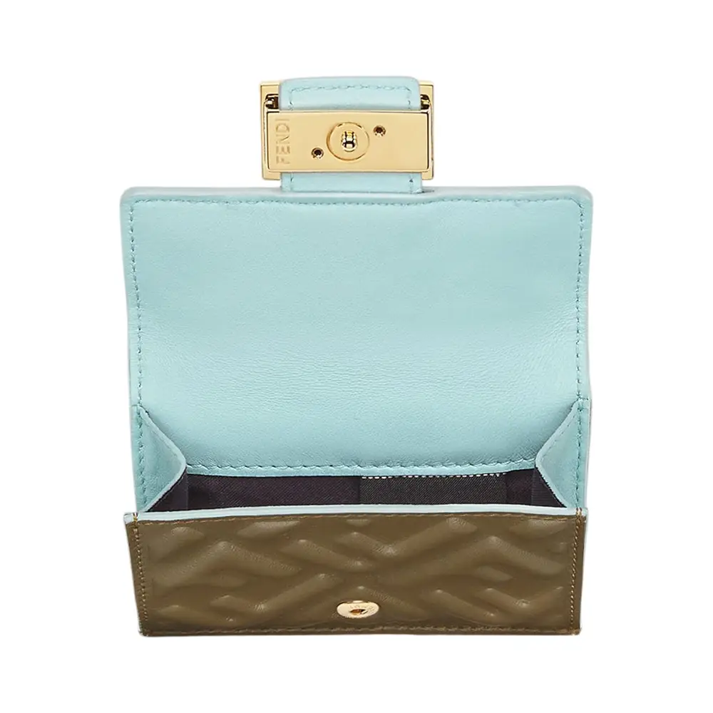 折りたたみ財布 FENDI PASTEL GREEN NAPPA LEATHER MICRO BAGUETTE WALLET FENDI MICRO WALLET BAGUETTE - 海外通販のBUYMA