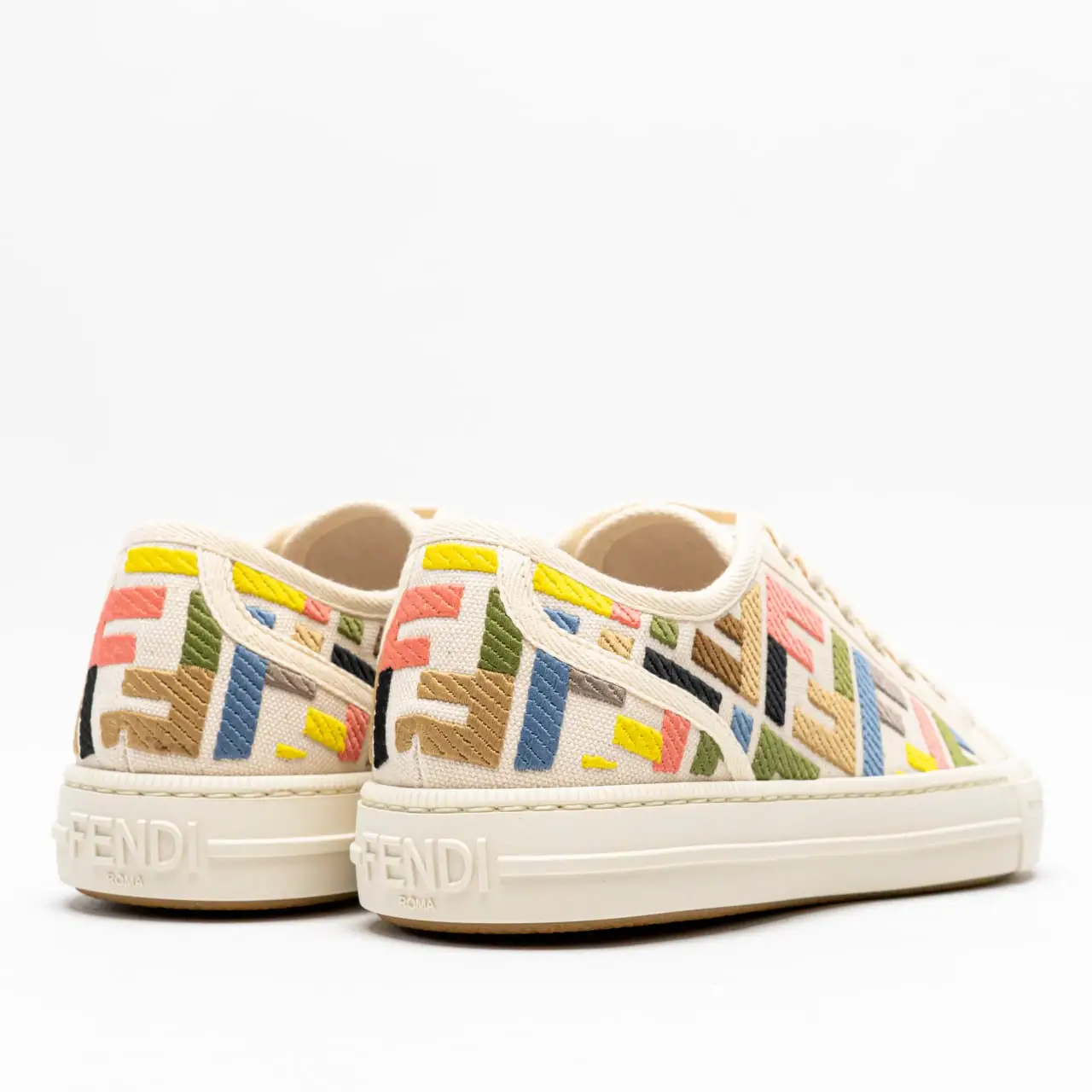 24SS【FENDI】ドミノ マルチカラーFF刺繍 キャンバス ロートップ Fendi Domino FF Embroidered Canvas Low Top Sneakers