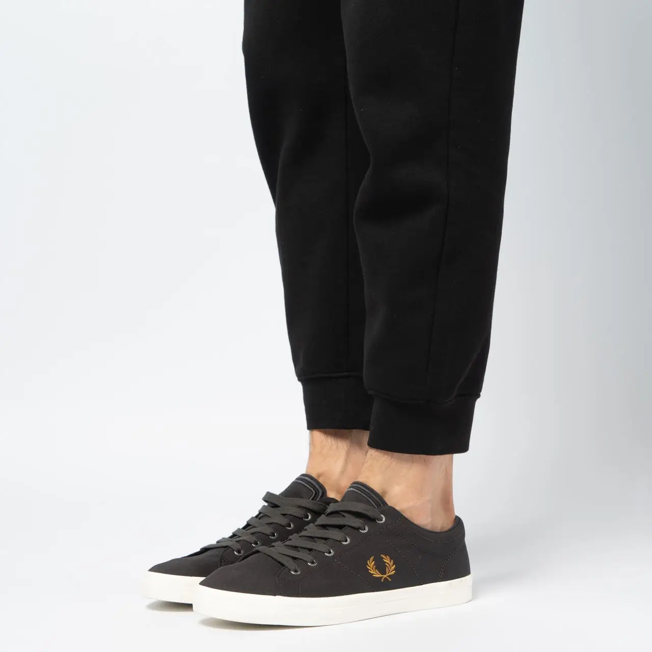 【FRED PERRY】 ★ Baseline Twill ★ Anchor Grey Fred Perry Baseline Twill Low-top Sneakers Anchor Grey/Dark