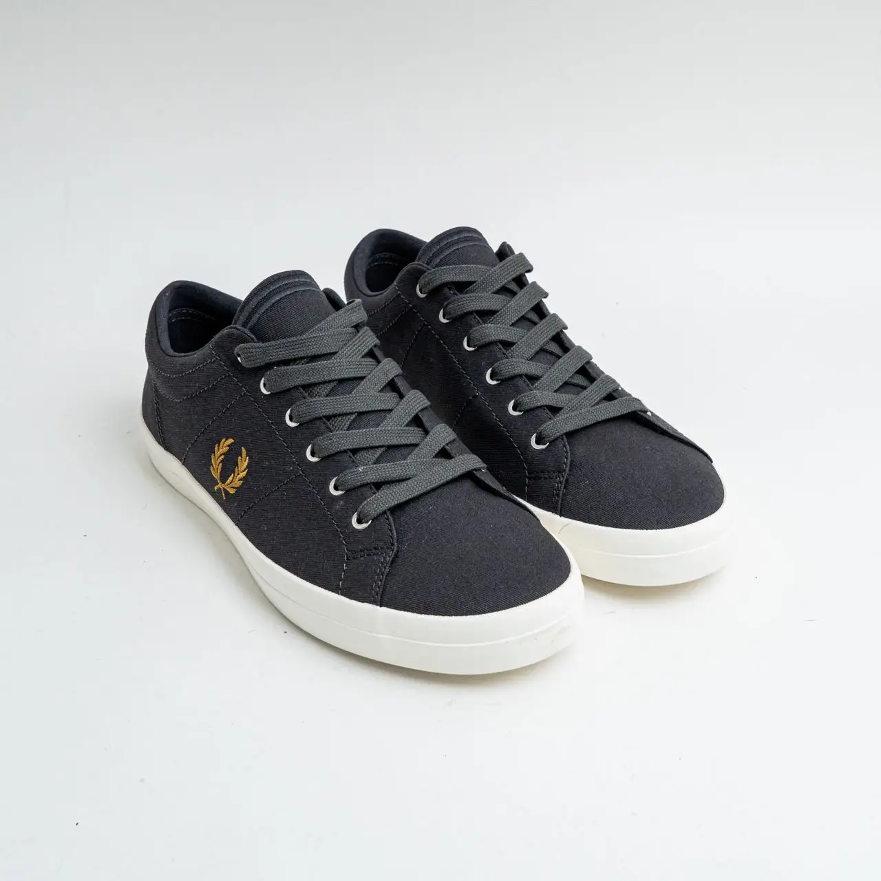 【FRED PERRY】 ★ Baseline Twill ★ Anchor Grey Fred Perry Baseline Twill Low-top Sneakers Anchor Grey/Dark