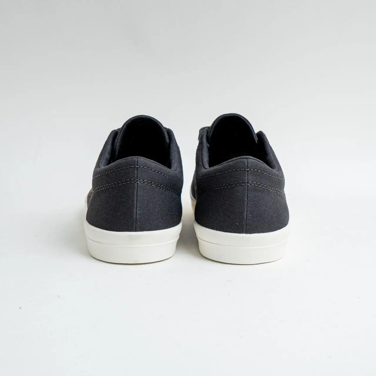 【FRED PERRY】 ★ Baseline Twill ★ Anchor Grey Baseline Suede - Anchor Grey / Limestone | Men's Footwear