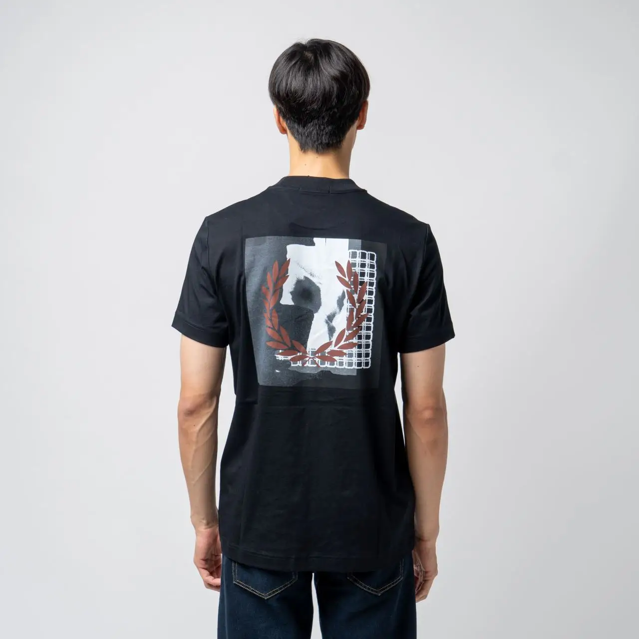 Fred Perry Rave Graphic T-Shirt Black – voilà.id