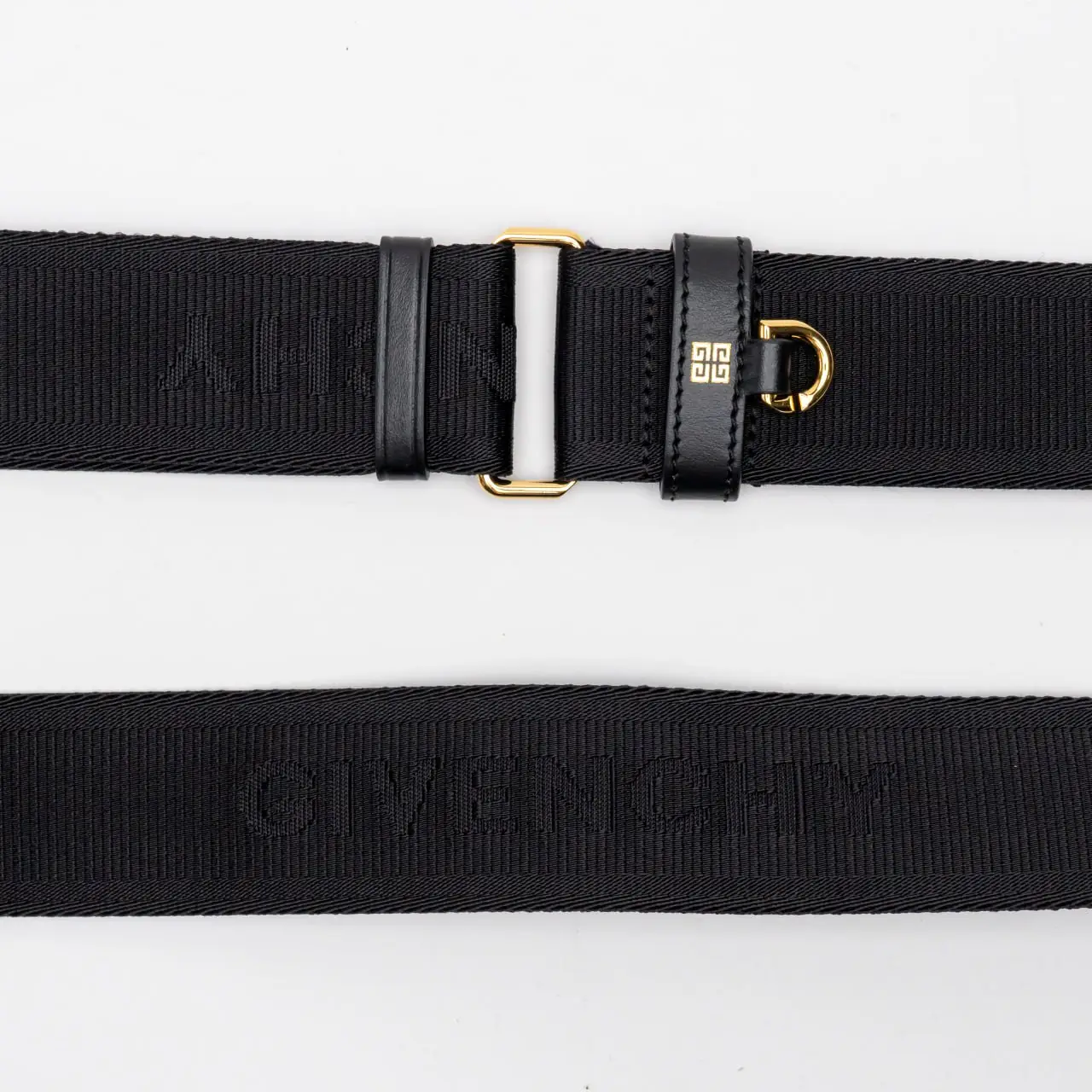 GIVENCHY Turnlock leather belt · VERGLE