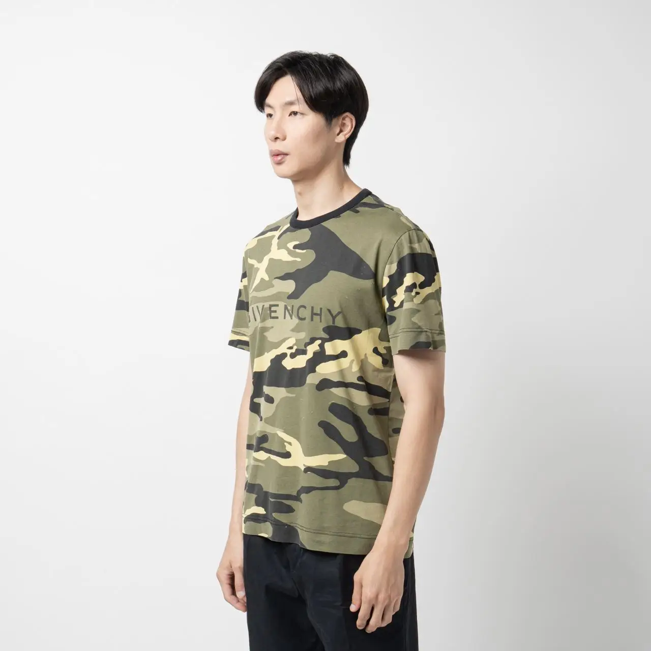 Givenchy Camouflage Printed Crewneck T-Shirt Multicolor