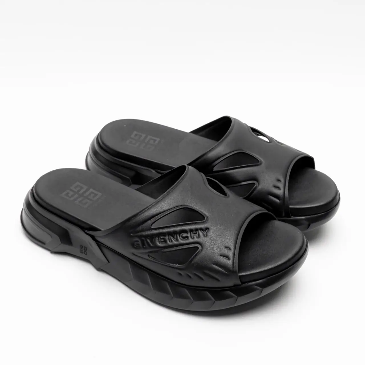 GIVENCHY ◆ MARSHMALLOW SANDALS Givenchy Marshmallow Sandals Rubber Black | Slide