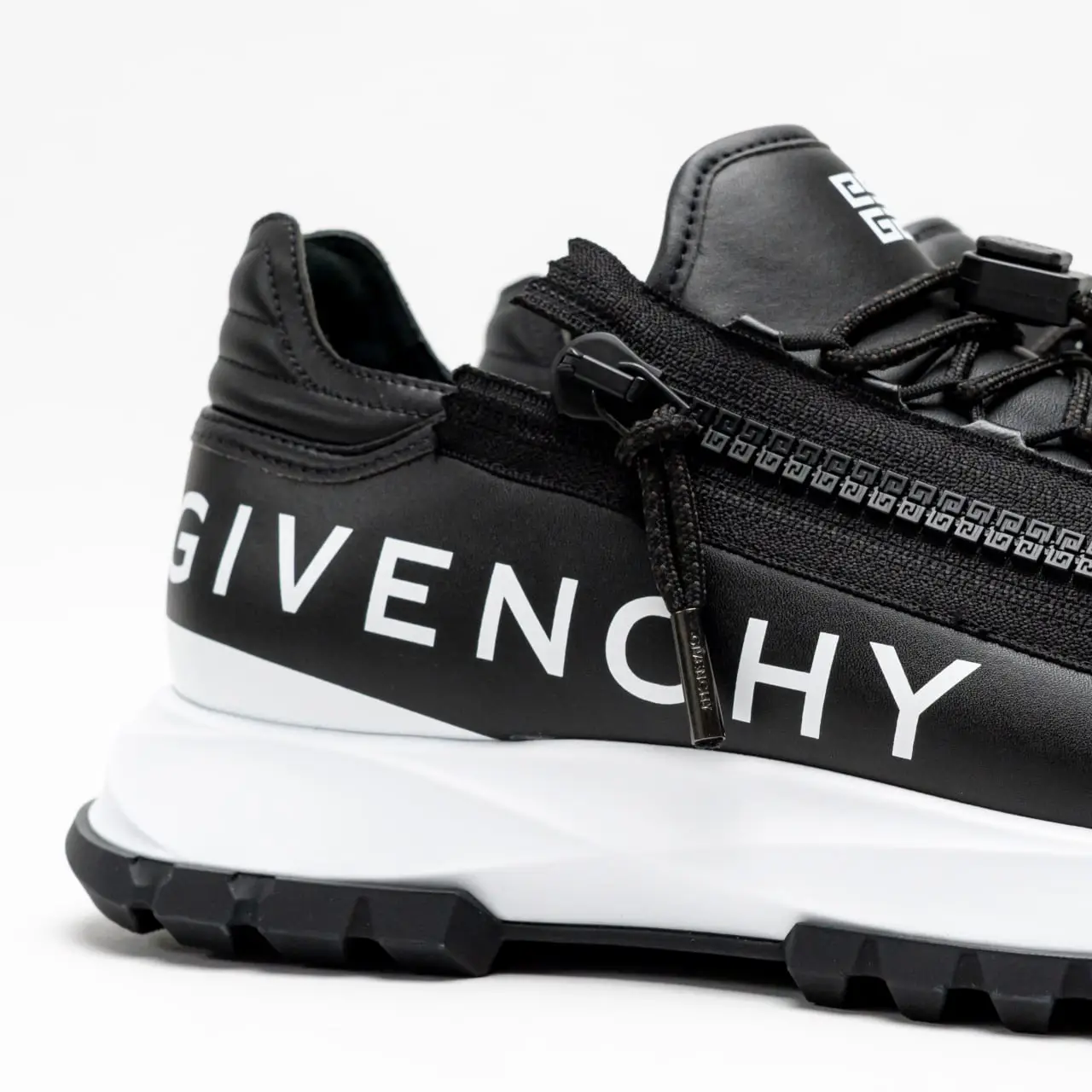 Givenchy Spectre Runner Sneakers with Zip Black – voilà.id Givenchy Spectre Runner Sneakers with Zip Black – voilà.id