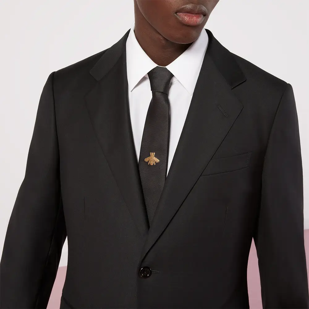 GUCCI ビー 蜂 ブラック／黒色 ナロータイ 4-104.88 GUCCI ビー 蜂 ブラック／黒色 ナロータイ 4-104.88