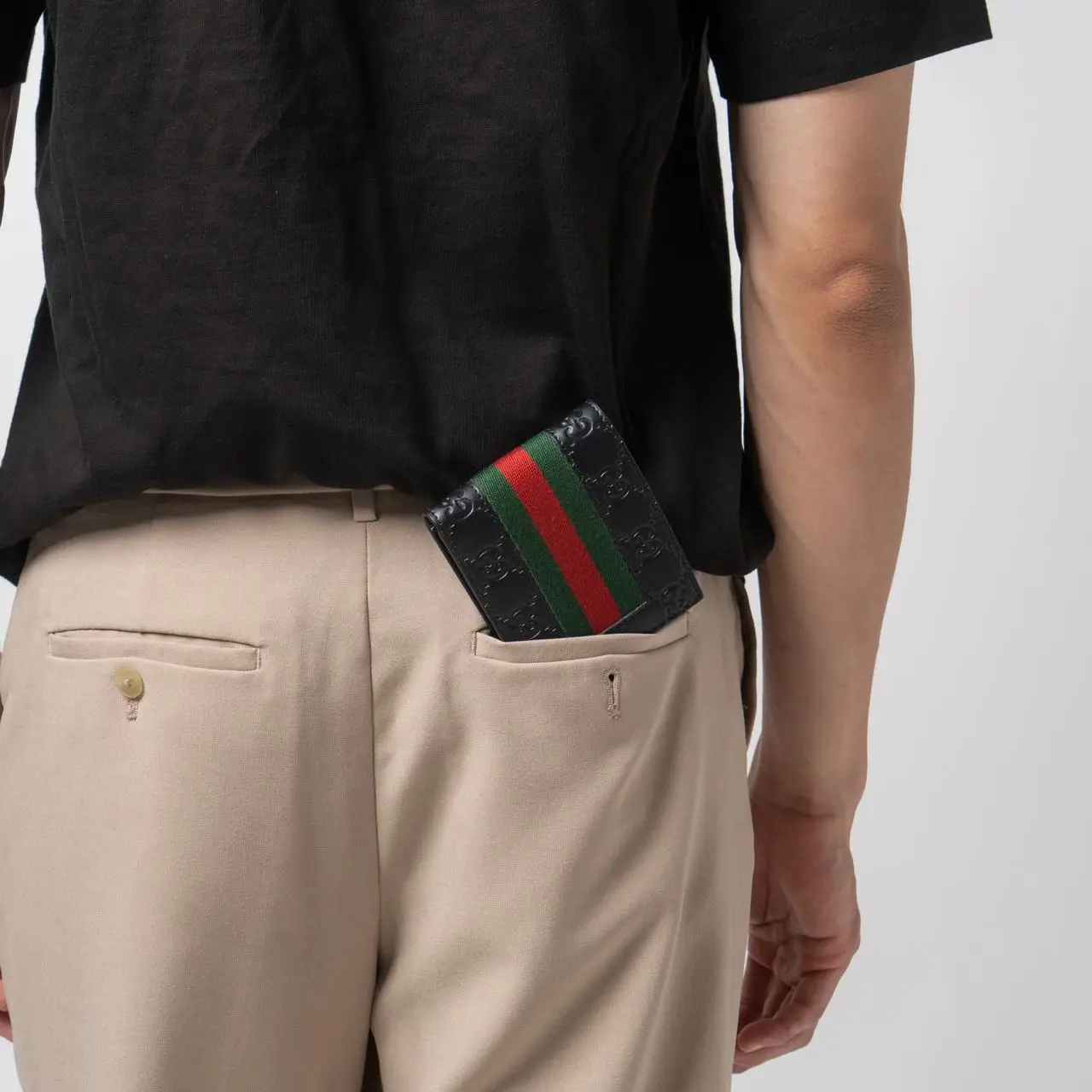 Gucci Signature Web Wallet Black – voilà.id Gucci Signature Web Wallet Black – voilà.id