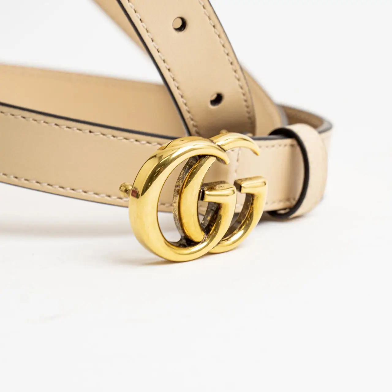 Gucci shiny buckle belt hotsell