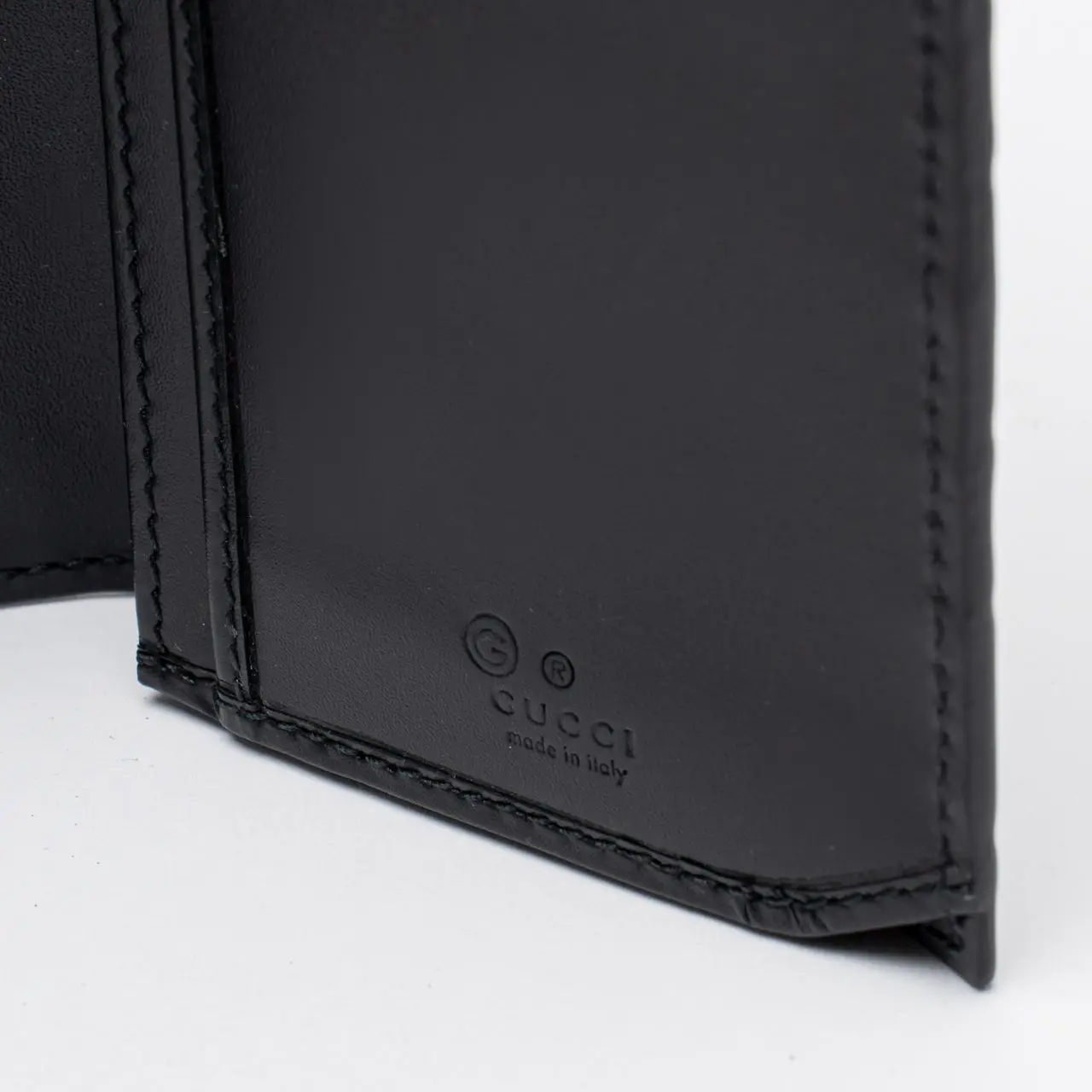 Gucci GG Embossed Signature Sima Long Wallet Black – voilà.id