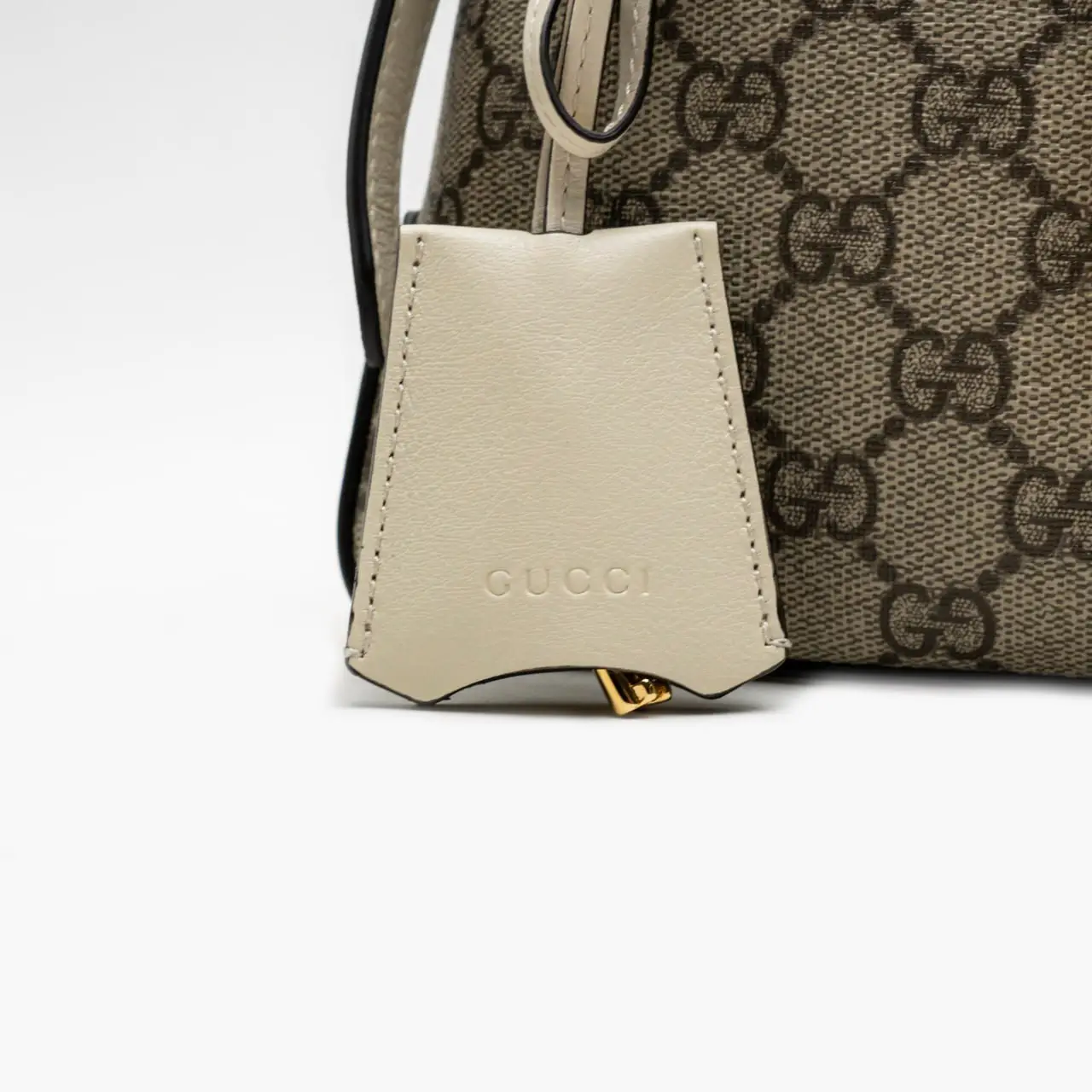 Gucci GG Supreme Padlock Small Shoulder Bag Leather White – voilà.id