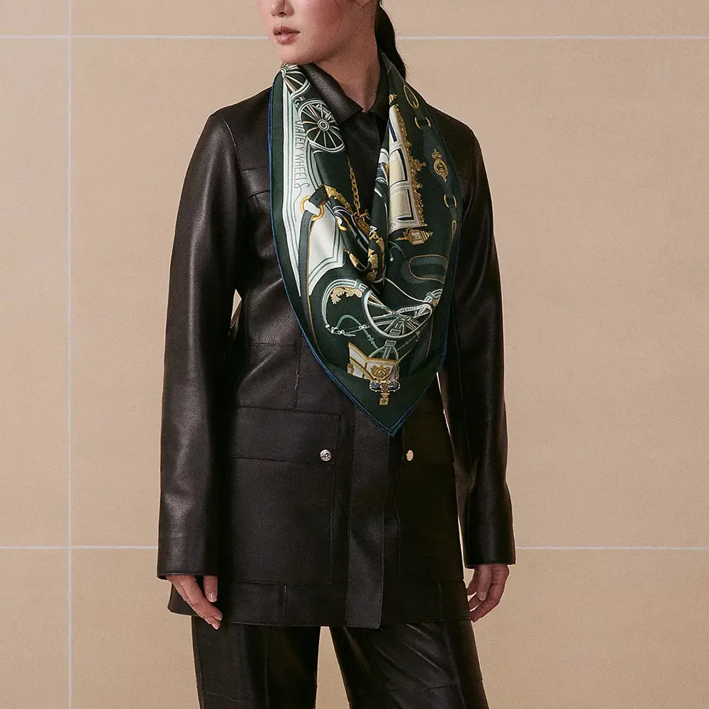 Hermès Stately Wheels Silk Scarf 90 Vert Anthracite / Vieil