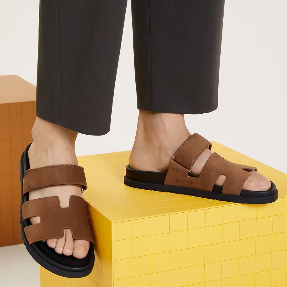 Hermès Chypre Suede Sandals Brun Fumé Men – voilà.id