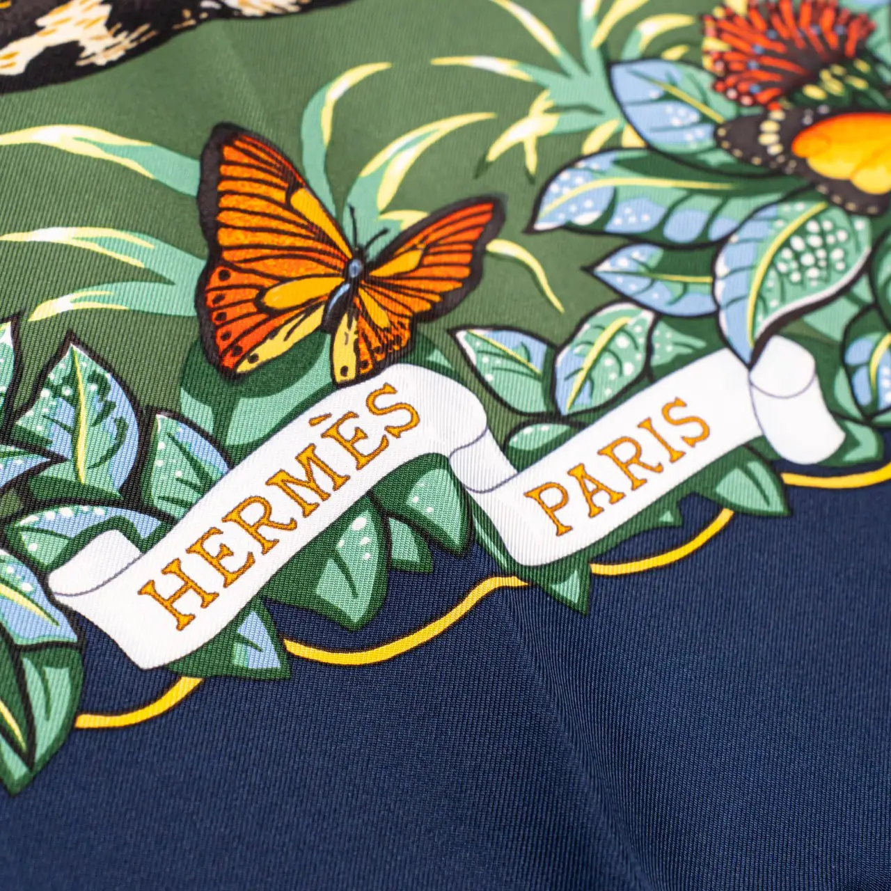 シルク100%【HERMES】Jungle Love forever スカーフ 90 Jungle Love forever scarf 90 | Hermès Mainland China