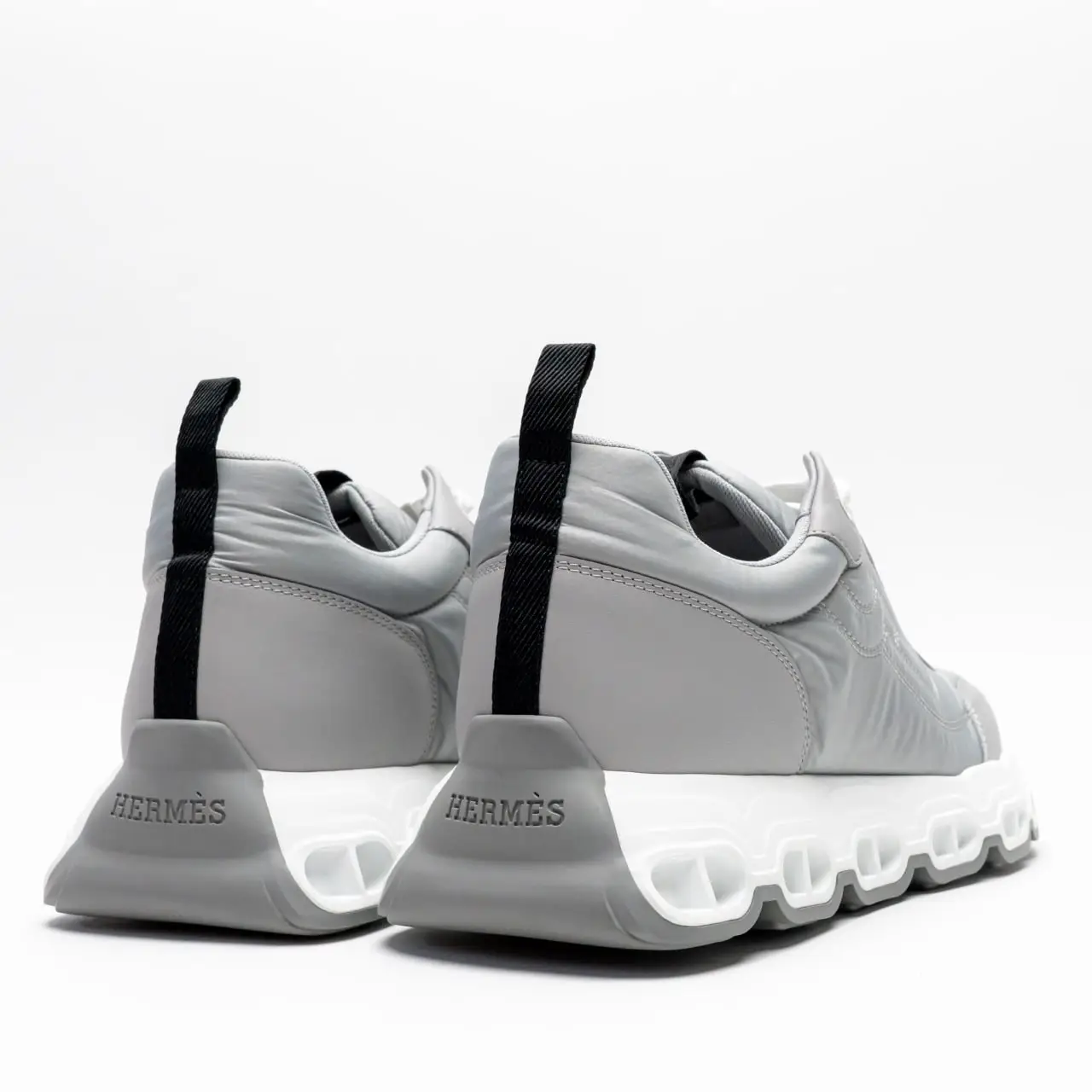 【カジュアルにスマートに】HERMES Sneakers Impulse Impulse sneaker | Hermès USA