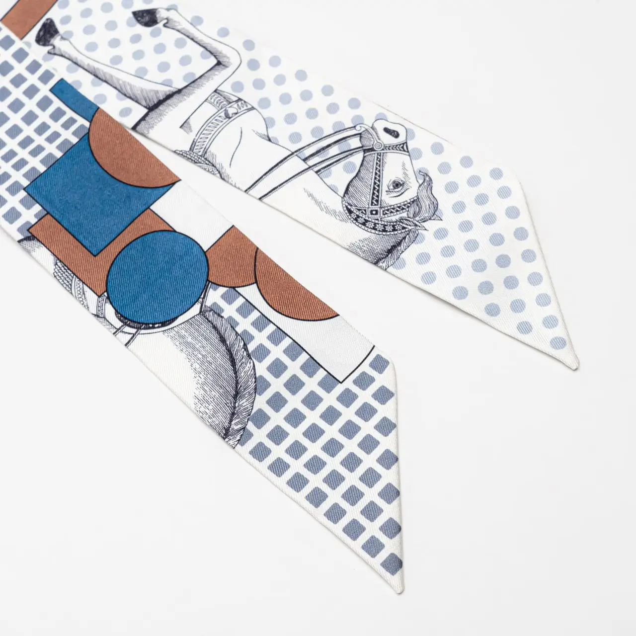 【いろいろアレンジできる】HERMES Twilly Cavalier en Formes Cavalier en Formes Twilly | Hermès Mainland China