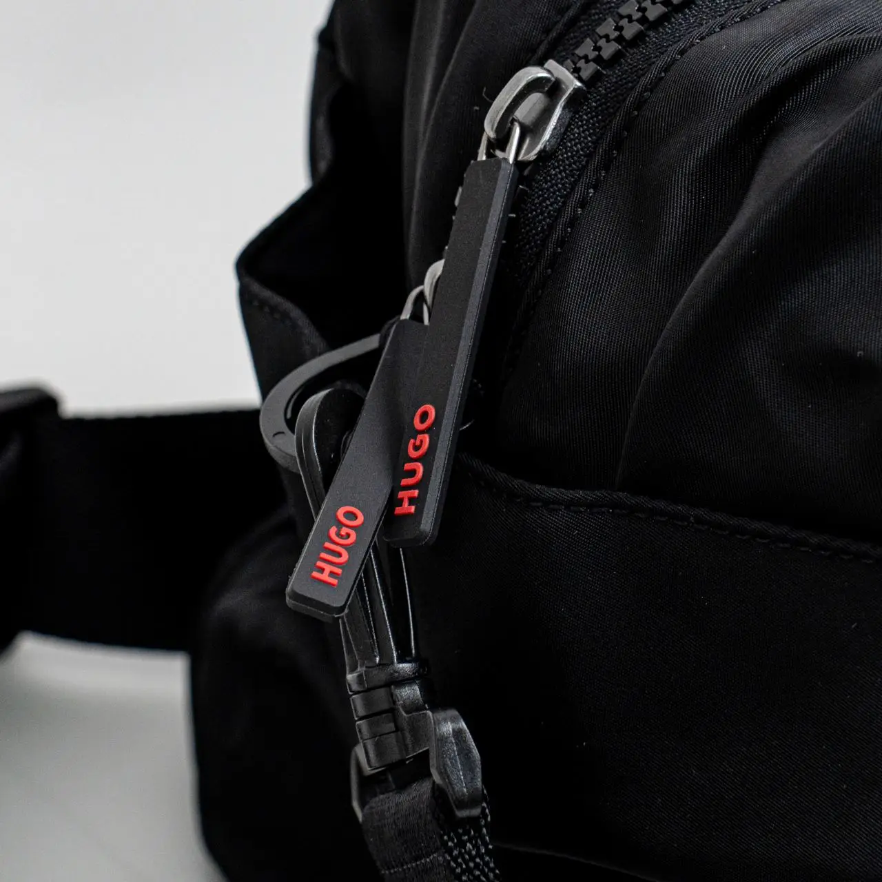 Hugo Boss Ethon 2.0N_Holdall Duffle Bag with Logo Patch