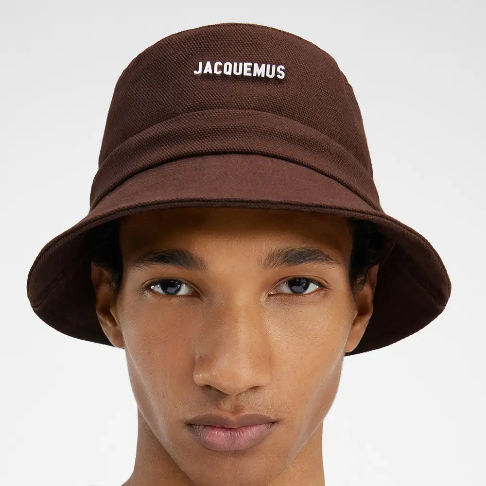 JACQUEMUS Men Hat Brown 245AC6423072 811 JACQUEMUS Men Hat Brown 245AC6423072 811