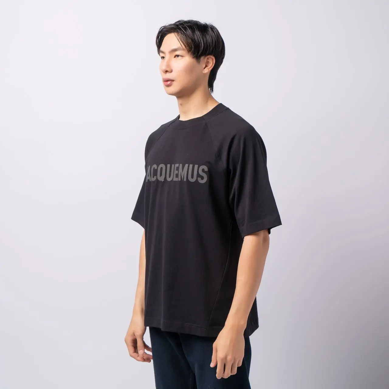 Jacquemus Le Raglan Logo Typo T-Shirt Black – voilà.id