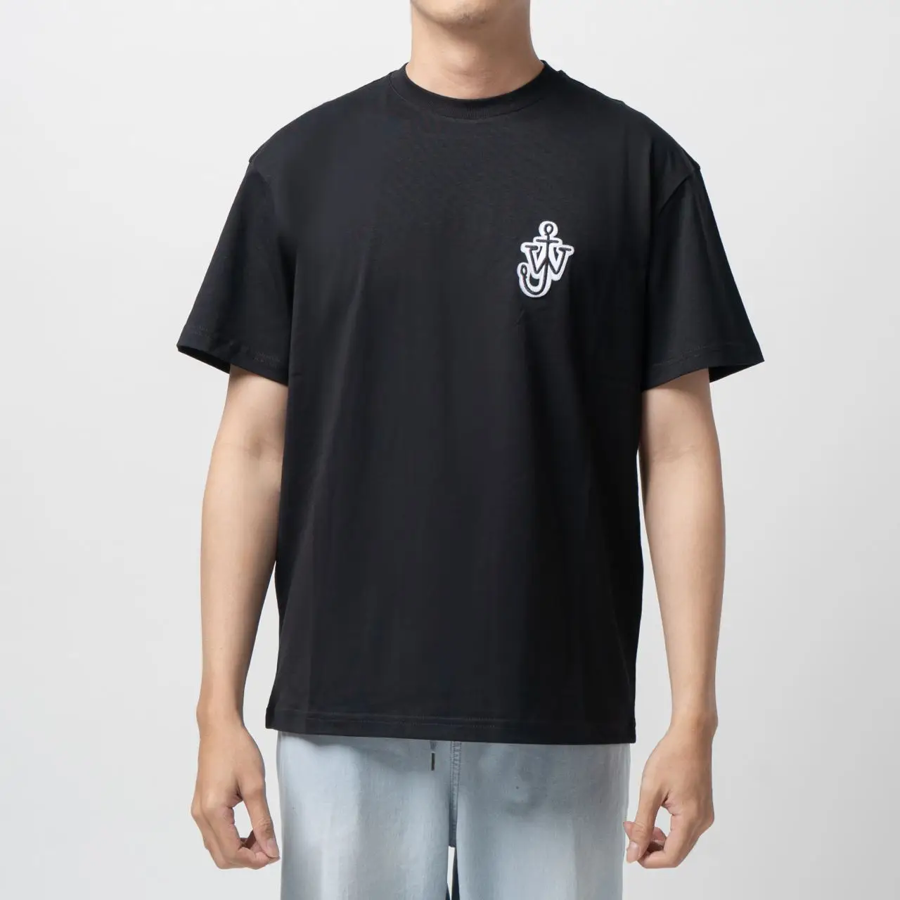 JW Anderson White Anchor Logo Patch T-Shirt Black Men – voilà.id