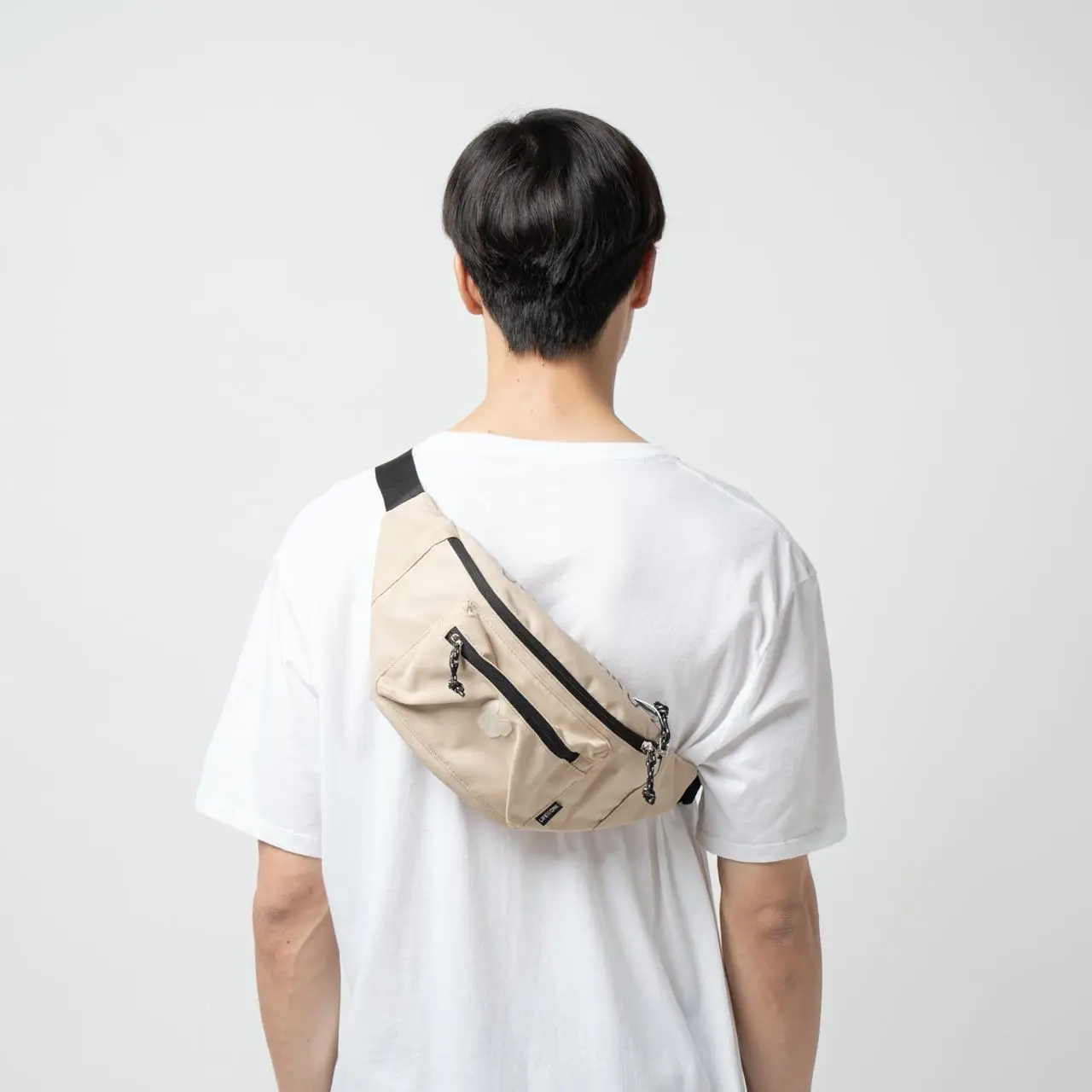 WARP & WOOF X OLD JOE, WAIST BAG 120 by TriQuarterly - Issuu