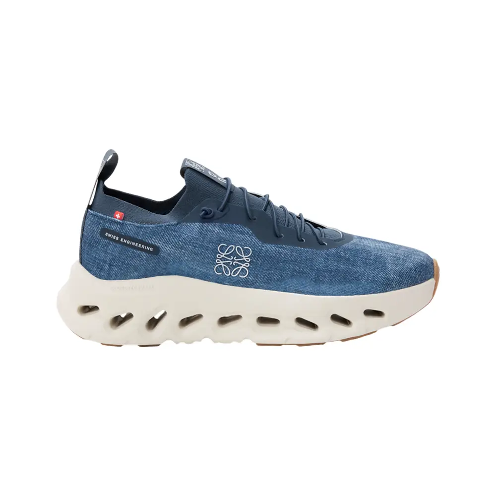 Loewe x ON Cloudtilt Low-Top Sneakers Denim Grey Women – voilà.id